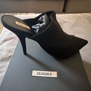 New Black Yeezy Season 6 Pointed Toe Mule